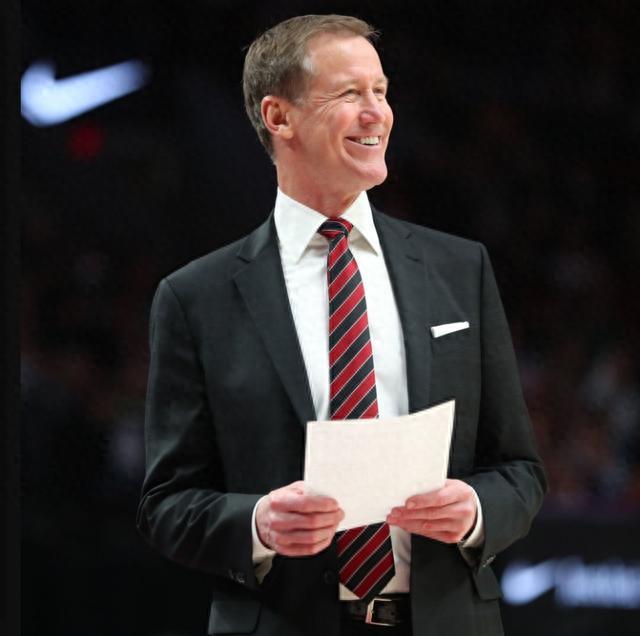 开云体育-波特兰开拓者内部会议纪要流出：赛后造点机会，社区盾使命明确，训练强度明显提升的简单介绍