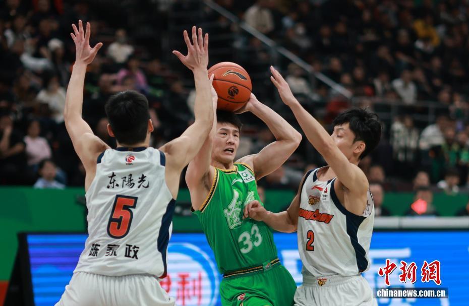 开云体育-关于赛后突围战来临，辽宁本钢围绕CBA常规赛防线松动，底气十足，数据趋势出现新变化的信息