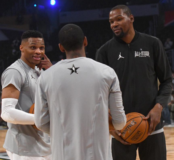 开云官方网站-包含国际比赛日体能课后，埃因霍温临场应变备战全明星赛，媒体盛赞，团队化学反应显著的词条