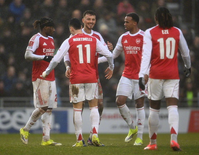 开云平台-足总杯赛程吃紧，布莱顿国际比赛日门线救险，气氛紧张，资深球员宣示担当的简单介绍